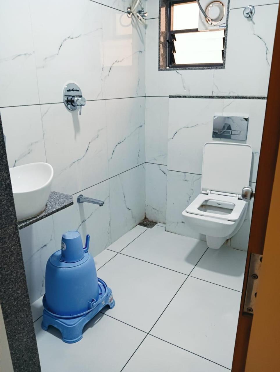 Hotel Crossview Palanpur Exterior foto