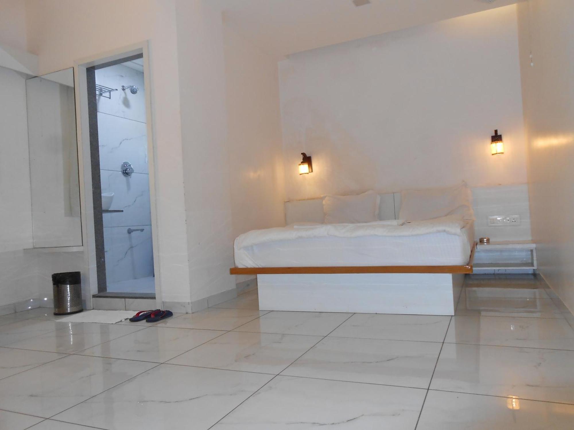 Hotel Crossview Palanpur Exterior foto
